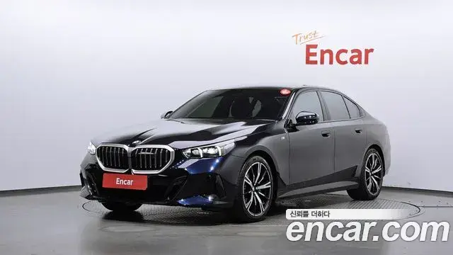 BMW 5 Series 2025 — Фото 1/20