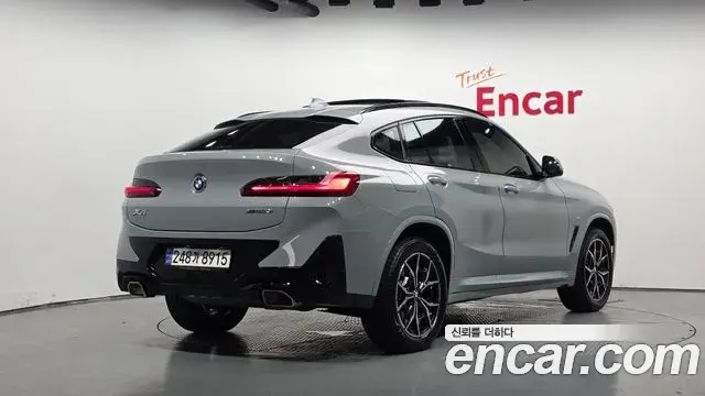BMW X4 2022 — Photo 2/20