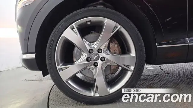 Genesis GV80 2023 — ფოტო 24/35