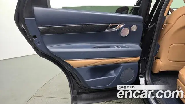 Genesis GV80 2023 — ფოტო 32/35
