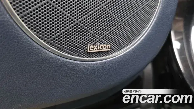 Genesis GV80 2023 — ფოტო 10/35