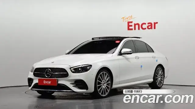 Mercedes-Benz E-Class 2020 — Фото 1/20