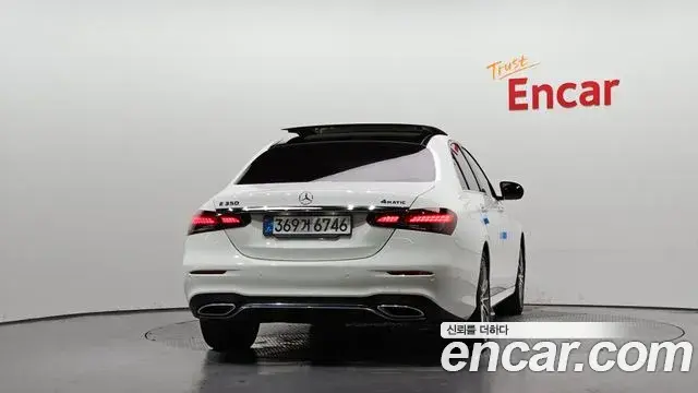 Mercedes-Benz E-Class 2020 — Фото 4/20