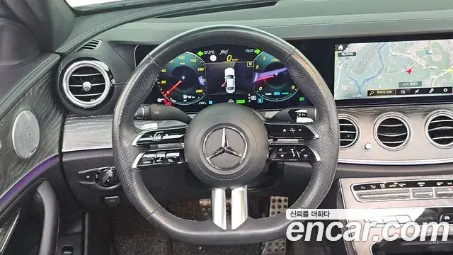 Mercedes-Benz E-Class 2020 — Фото 13/20