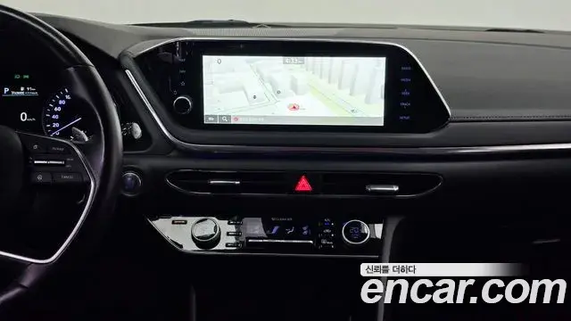 Hyundai Sonata Hybrid 2022 — Şəkil 19/30