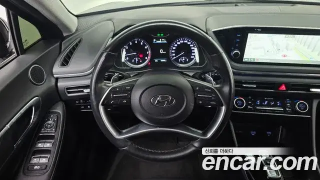 Hyundai Sonata Hybrid 2022 — Şəkil 23/30