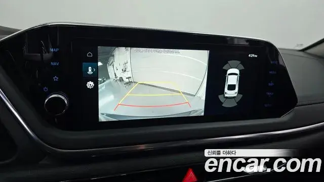 Hyundai Sonata Hybrid 2022 — Şəkil 28/30