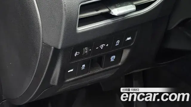 Hyundai Sonata Hybrid 2022 — Şəkil 29/30