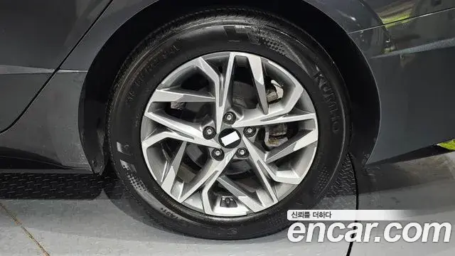 Hyundai Sonata Hybrid 2022 — Şəkil 26/30