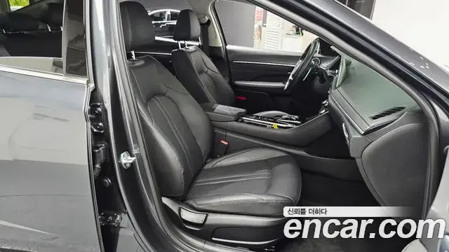 Hyundai Sonata Hybrid 2022 — Şəkil 8/30