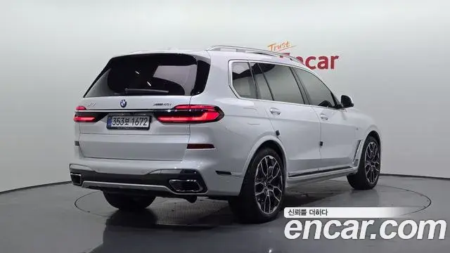BMW X7 2026 — Photo 13/34