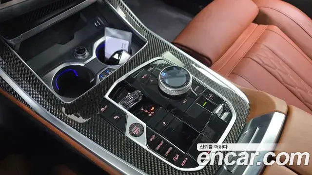 BMW X7 2026 — Photo 25/34
