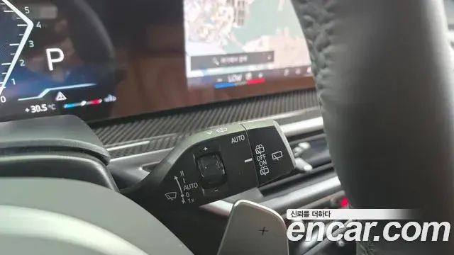 BMW X7 2026 — Photo 24/34