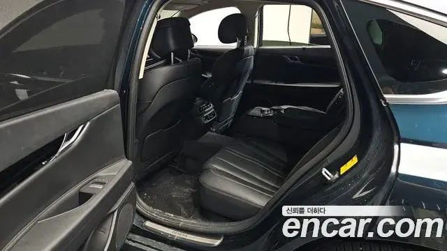 Genesis G80 2023 — Şəkil 26/36