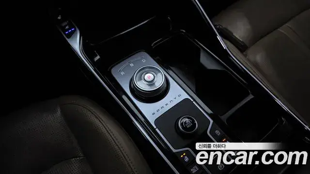 Kia Sorento 2023 — Şəkil 10/32