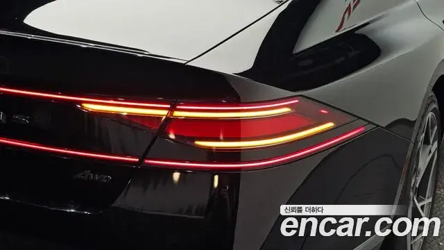 Genesis G90 2023 — Şəkil 13/38