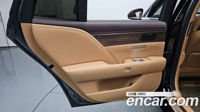 Genesis G90 2023 — Şəkil 34/38