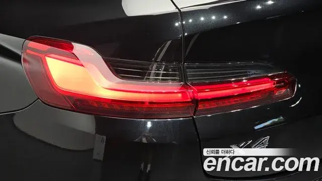 BMW X4 2020 — ფოტო 21/31