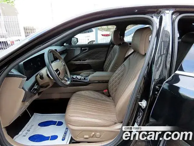 Kia K8 2022 — Photo 2/20