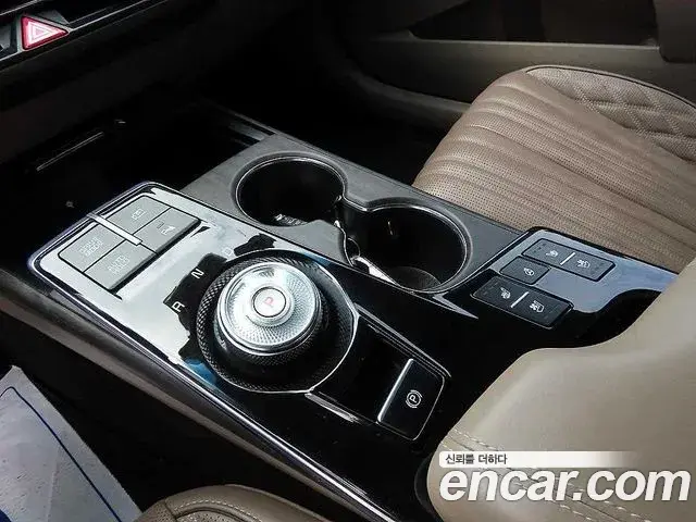 Kia K8 2022 — Photo 15/20