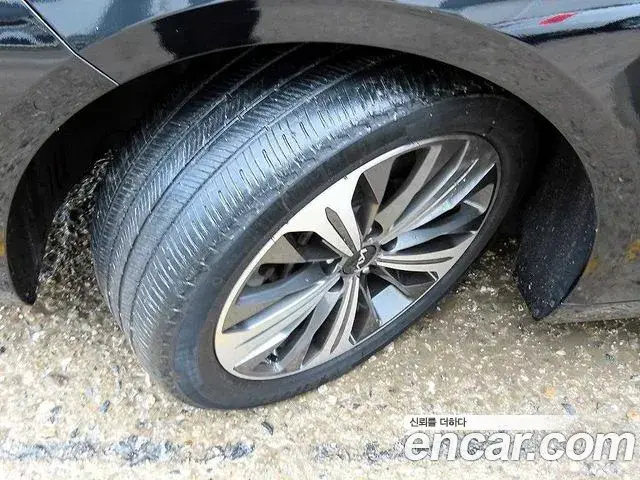 Kia K8 2022 — Photo 18/20