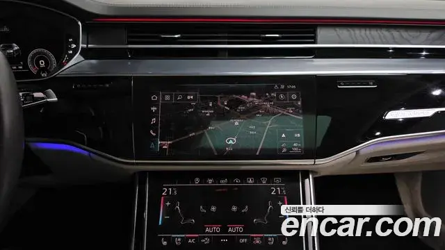 Audi A8 2018 — Фото 12/20