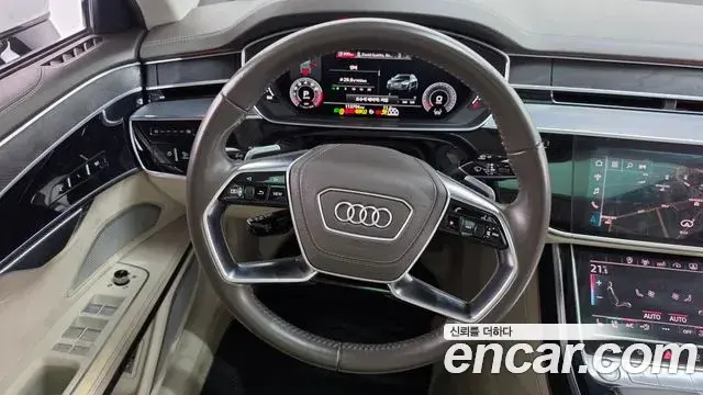 Audi A8 2018 — Фото 13/20
