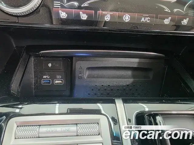 Genesis GV80 2022 — Photo 12/20
