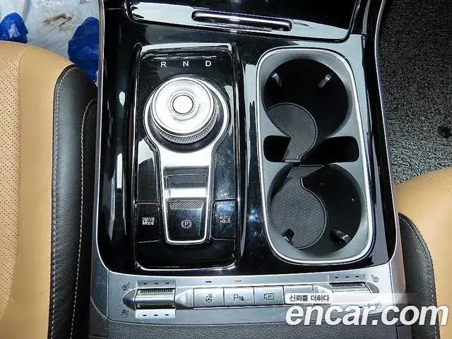 Kia Carnival 2022 — Şəkil 13/20