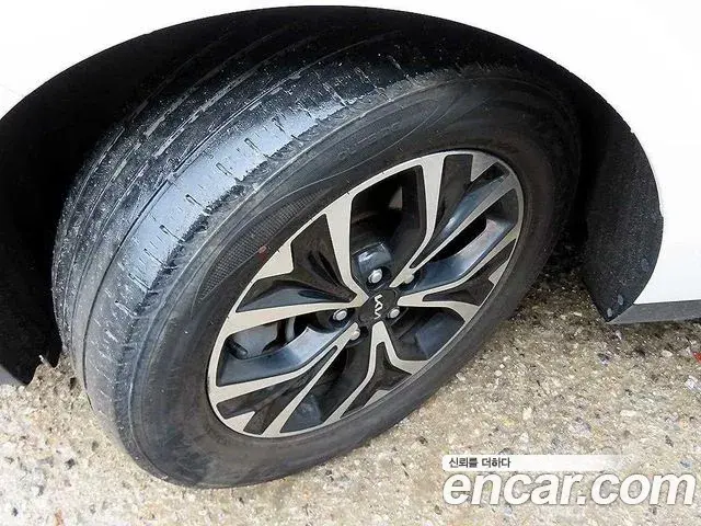 Kia Carnival 2022 — Şəkil 14/20