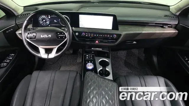 Kia K8 2024 — Photo 7/20