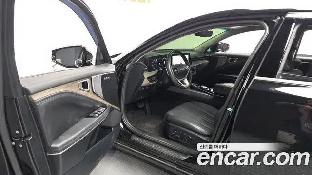 Kia K8 2024 — Photo 10/20