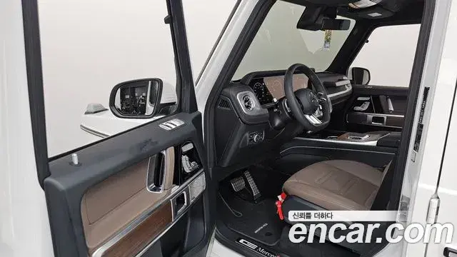 Mercedes-Benz G-Class 2025 — Фото 10/20