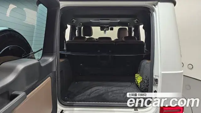 Mercedes-Benz G-Class 2025 — Фото 19/20