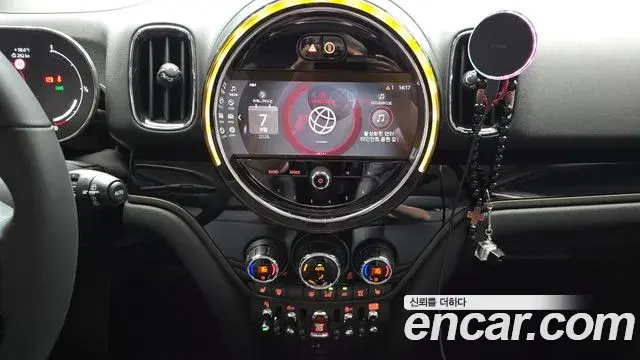 Mini Cooper Countryman 2024 — Şəkil 19/20