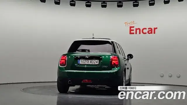 Mini Cooper 2020 — Photo 4/20
