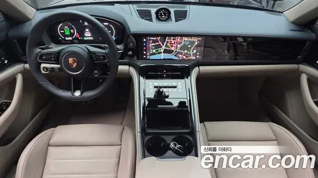 Porsche Panamera 2025 — ფოტო 29/40