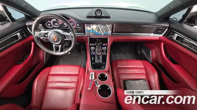 Porsche Panamera 2020 — Photo 32/39