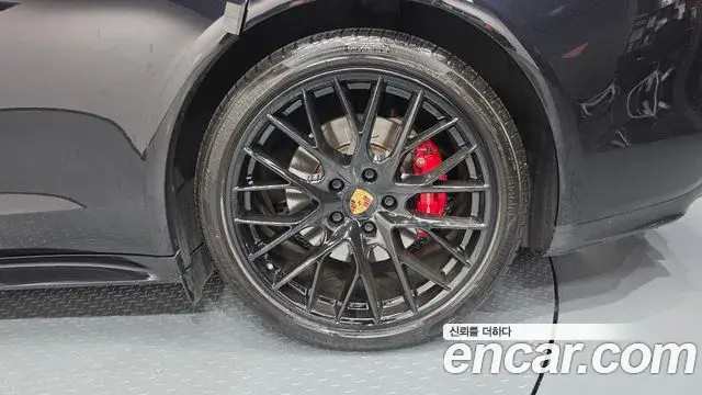 Porsche Panamera 2020 — Photo 35/39