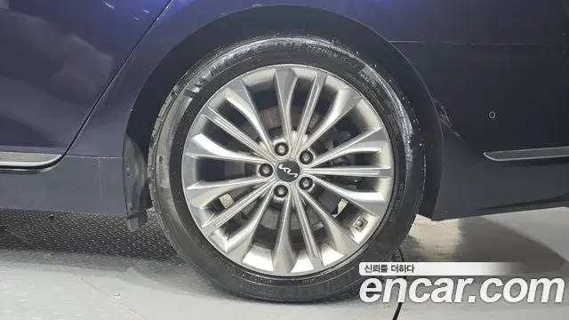 Kia The K9 2021 — Photo 29/37