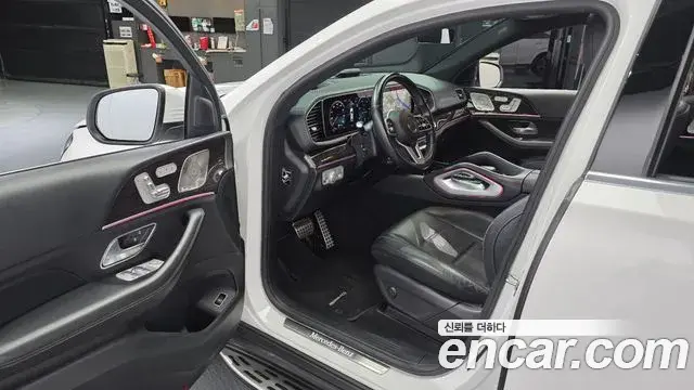 Mercedes-Benz GLE-Class 2021 — Фото 10/20