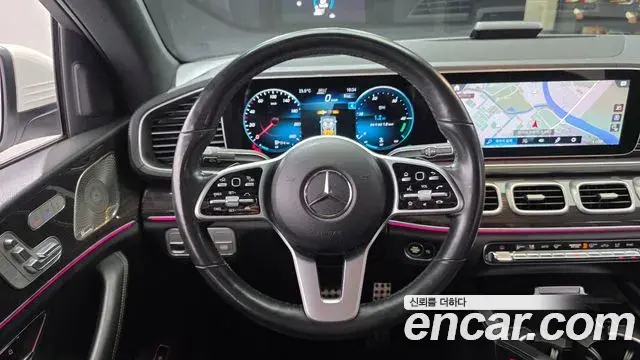Mercedes-Benz GLE-Class 2021 — Фото 12/20