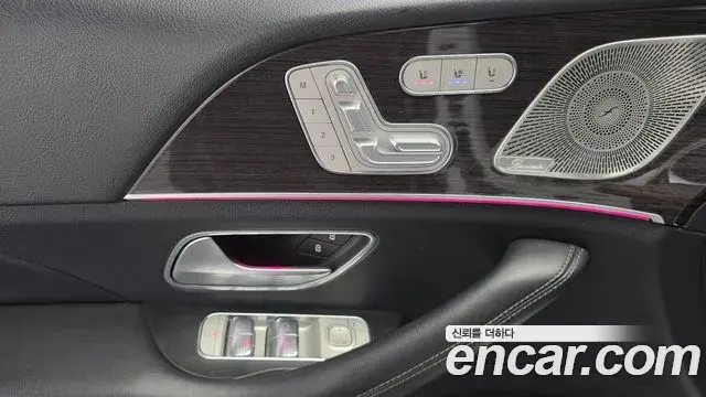Mercedes-Benz GLE-Class 2021 — Фото 13/20