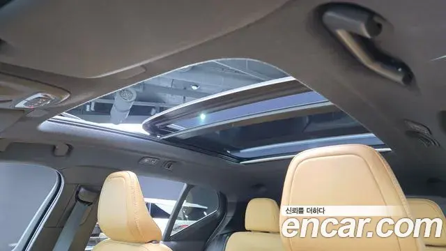 Volvo XC40 2020 — ფოტო 17/36