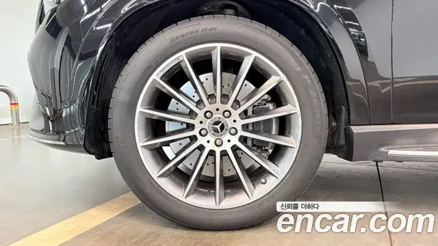 Mercedes-Benz GLE-Class 2025 — Фото 4/20