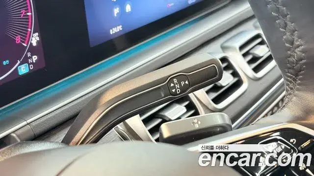 Mercedes-Benz GLE-Class 2025 — Фото 8/20