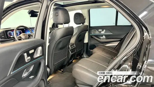 Mercedes-Benz GLE-Class 2025 — Фото 12/20
