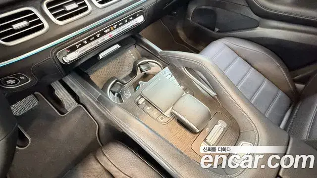 Mercedes-Benz GLE-Class 2025 — Фото 17/20