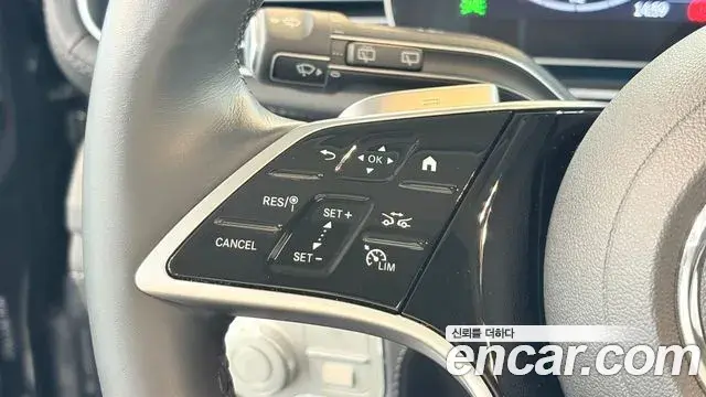 Mercedes-Benz GLE-Class 2025 — Фото 18/20