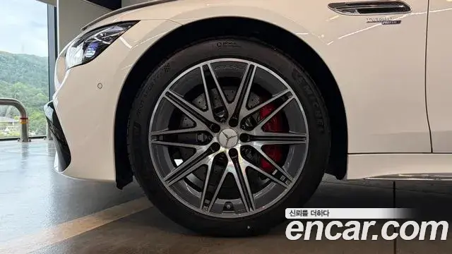 Mercedes-Benz AMG GT 2025 — Photo 4/20